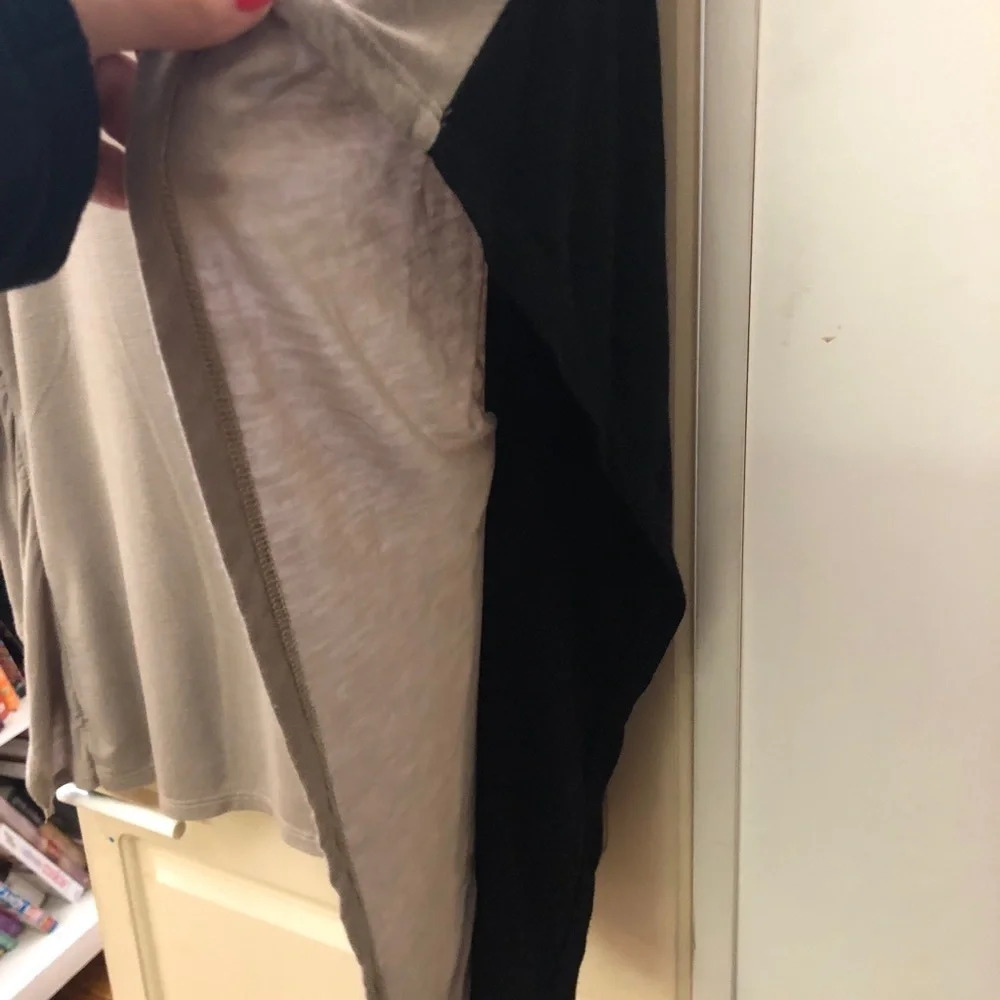 Colorblock cape tee - Picture 2 of 4